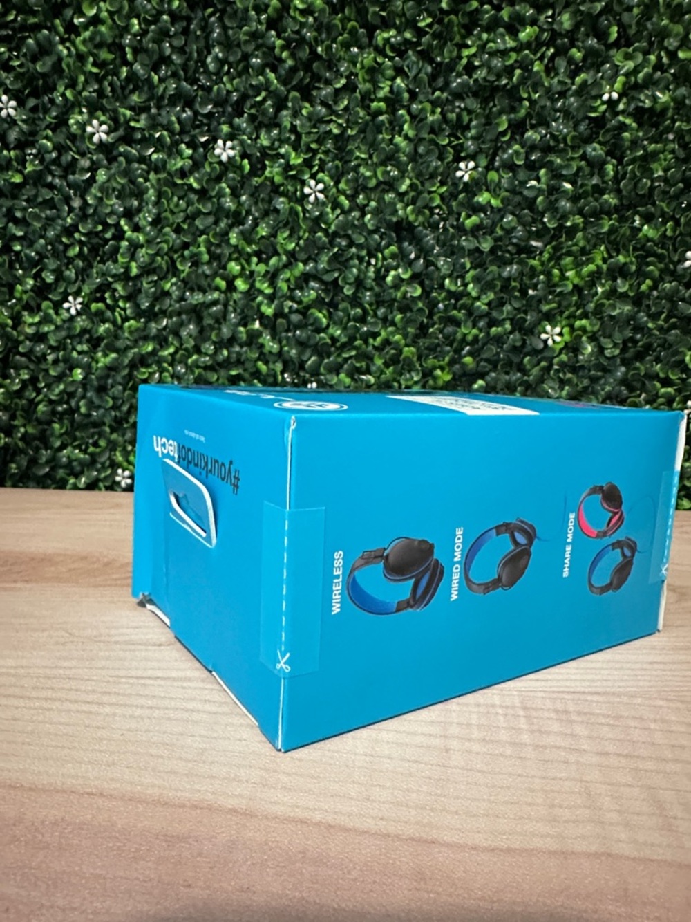 JLAB JBUDDIES PRO WIRELESS OVER-EAR KIDS HEADPHONES #97 - Picture 5 of 8